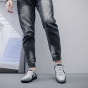 男性用の通気性のあるニットカジュアルスポーツシューズ、スリッパのような簡単に履きやすい、春夏の服に最適です。