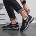 メンズ 通気性メッシュ スリッポン スニーカー - ブラック＆グレーにレッドアクセント、ラバーソール、ラウンドトゥ、ロートップ カジュアルスポーツシューズ オールシーズン対応